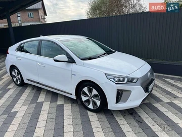 Авто Hyundai Ioniq 2017 № 8092410