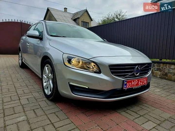 Авто Volvo V60 2014 № 8092413