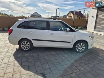 Авто Skoda Fabia 2012 № 8092903