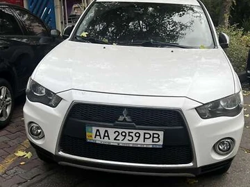 Авто Mitsubishi Outlander Xl 2011 № 8093204