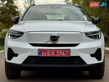 Авто Volvo Xc40 2024 № 8093318
