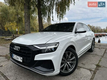 Авто Audi Q8 2019 № 8093353