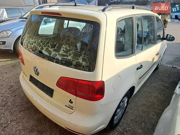 Авто Volkswagen Touran 2013 № 8093918