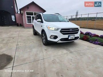 Авто Ford Escape 2018 № 8094071