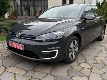 Авто Volkswagen E-Golf 2020 № 8094106