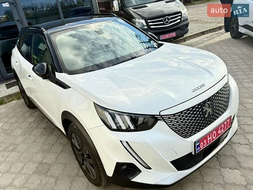 Авто Peugeot E-2008 2021 № 8094220
