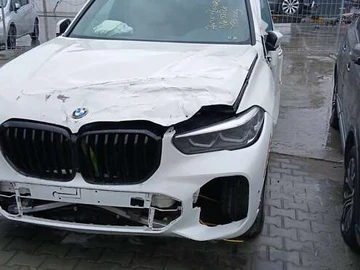 Авто BMW X5 2020 № 8094377