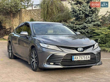 Авто Toyota Camry 2023 № 8094388