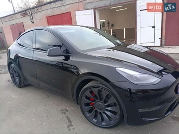 Авто Tesla Model Y 2024 № 8094393