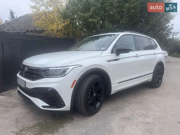 Авто Volkswagen Tiguan 2023 № 8094399