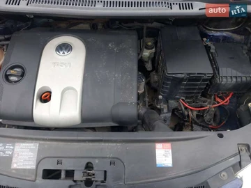 Авто Volkswagen Touran 2006 № 8094760