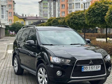 Авто Mitsubishi Outlander Xl 2012 № 8095000
