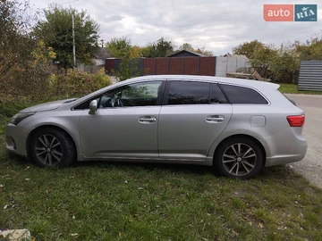 Авто Toyota Avensis 2013 № 8095134