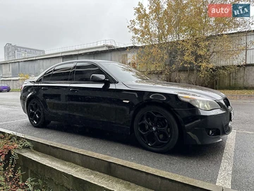 Авто BMW 5 Series 2003 № 8095141