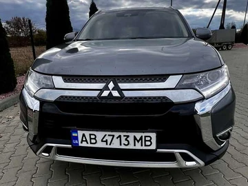 Авто Mitsubishi Outlander 2020 № 8095272