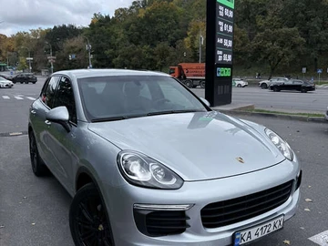 Авто Porsche Cayenne 2015 № 8095379