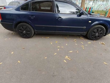 Авто Volkswagen Passat 1999 № 8095481