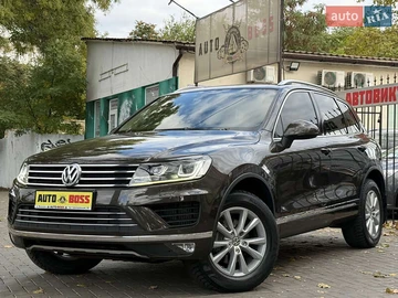 Авто Volkswagen Touareg 2016 № 8095587