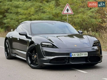 Авто Porsche Taycan 2020 № 8095691