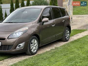 Авто Renault Scenic 2011 № 8096154