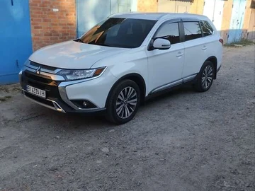 Авто Mitsubishi Outlander 2019 № 8096200