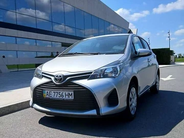 Авто Toyota Yaris 2014 № 8096616