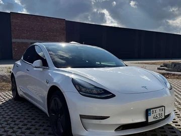 Авто Tesla Model 3 2019 № 8096820