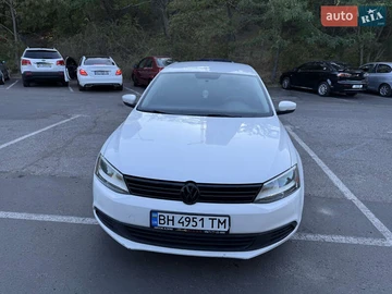 Авто Volkswagen Jetta 2013 № 8097148