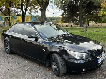 Авто BMW 5 Series 2003 № 8097158
