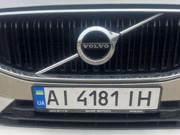 Авто Volvo Xc60 2019 № 8097470