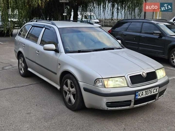 Авто Skoda Octavia 2002 № 8097524