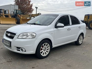 Авто Chevrolet Aveo 2011 № 8097654