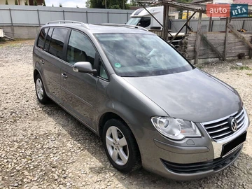 Авто Volkswagen Touran 2008 № 8097688