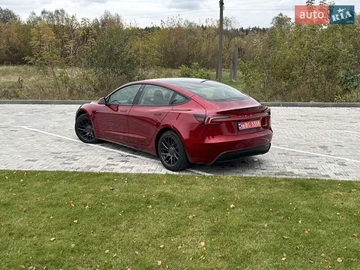 Авто Tesla Model 3 2024 № 8098170