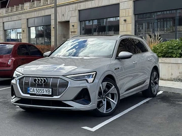 Авто Audi E-Tron 2021 № 8098273