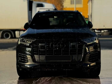 Авто Audi Q7 2021 № 8098286