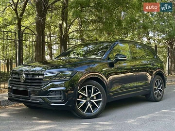 Авто Volkswagen Touareg 2023 № 8098292