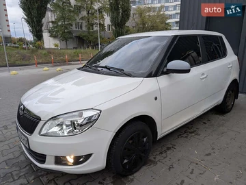 Авто Skoda Fabia 2014 № 8098620