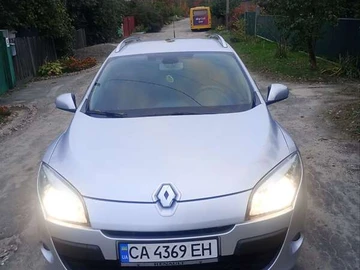 Авто Renault Megane 2011 № 8098710