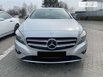 Авто Mercedes A-Class 2015 № 8099022