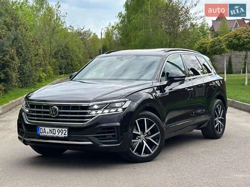 Авто Volkswagen Touareg 2018 № 8099214