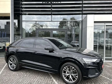 Авто Audi Q8 2021 № 8099233
