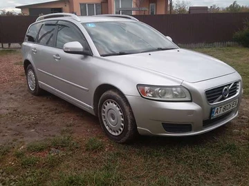 Авто Volvo V50 2011 № 8099606