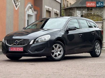 Авто Volvo V60 2012 № 8099814