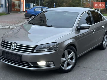 Авто Volkswagen Passat 2011 № 8099817