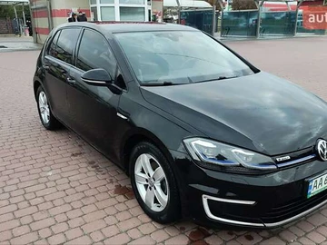 Авто Volkswagen E-Golf 2017 № 8099867
