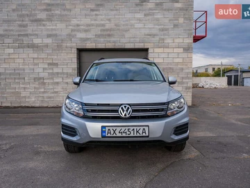 Авто Volkswagen Tiguan 2015 № 8100112