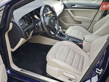 Авто Volkswagen E-Golf 2018 № 8100449