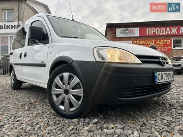 Авто Opel Combo 2004 № 8100514