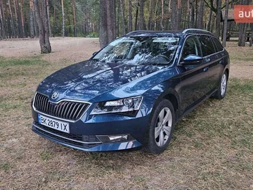 Авто Skoda Superb 2019 № 8100727